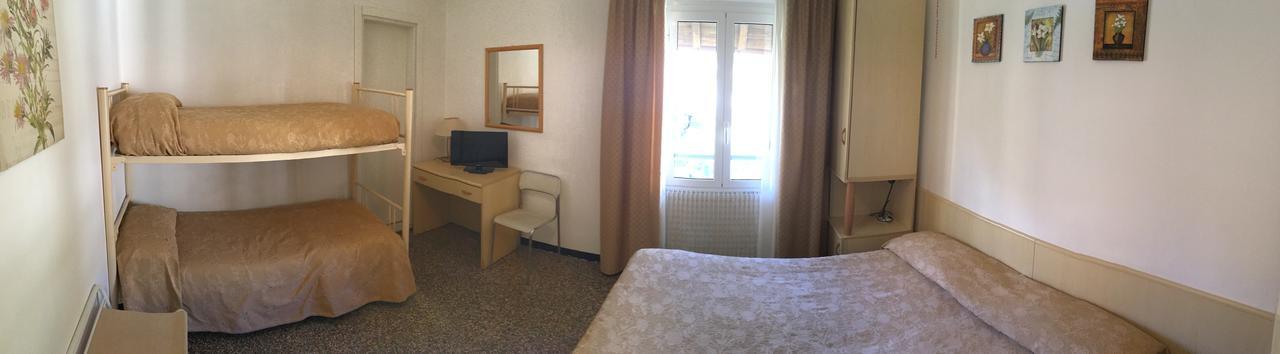 Hotel Azzurro Варацце Экстерьер фото